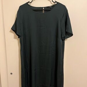 Dark Green Washable Silk Short Sleeve Dress